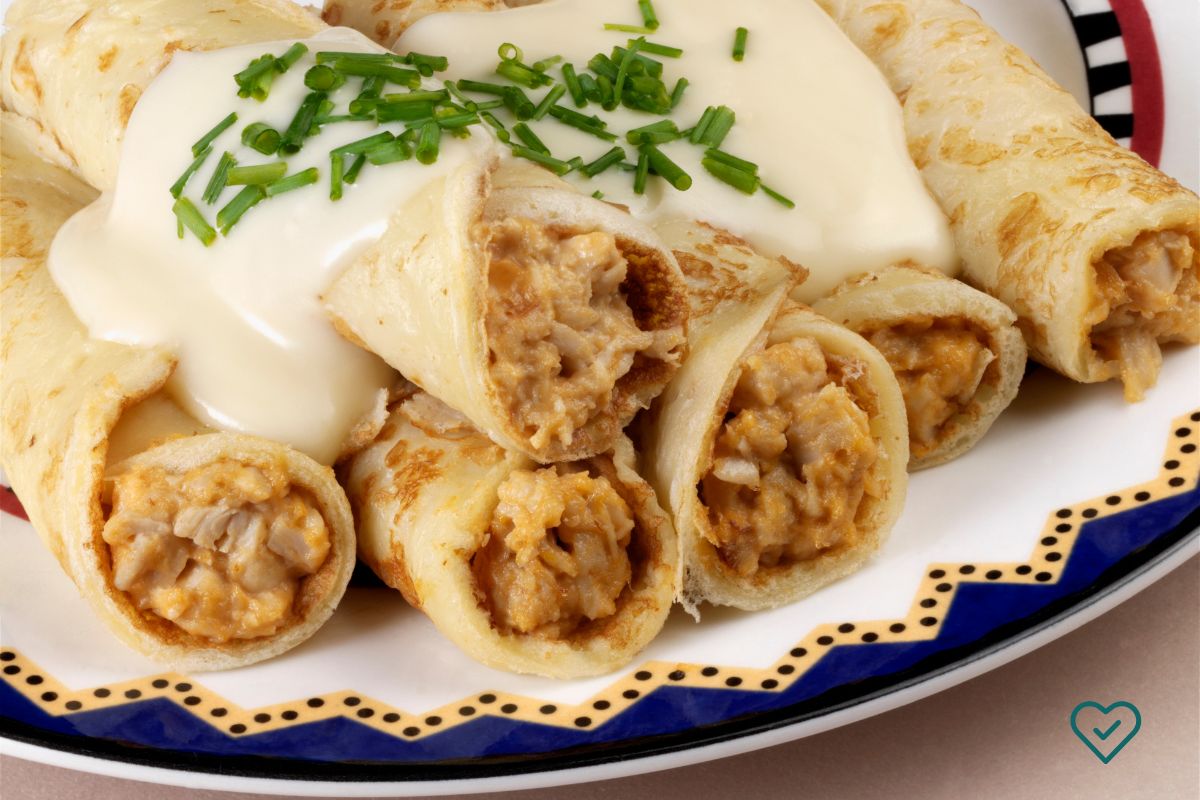 Panqueca fitness salgada com recheio de frango cremoso: a melhor receita que já fiz 1 panqueca fitness salgada.