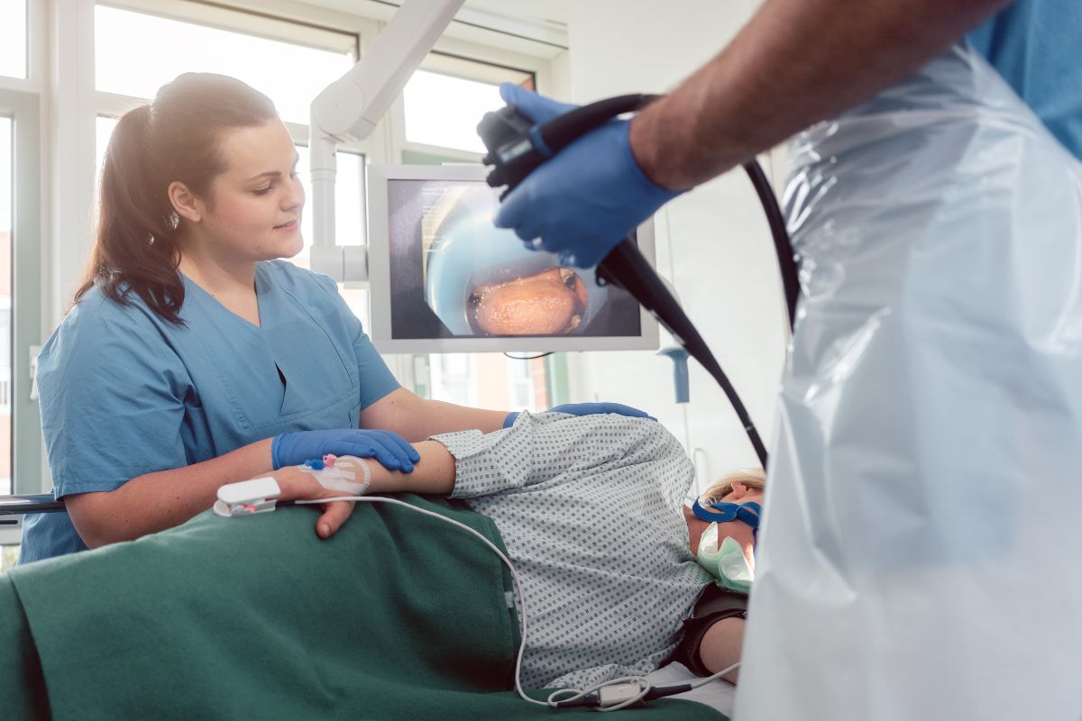 Sintomas após endoscopia com biópsia: o que é normal e quando se preocupar? 1 Sintomas após endoscopia com biópsia.
