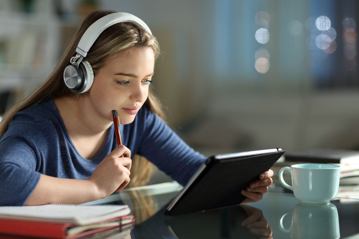 Será que usar fones com cancelamento de ruído é uma boa ideia? Entenda 1 fones com cancelamento de ruído.