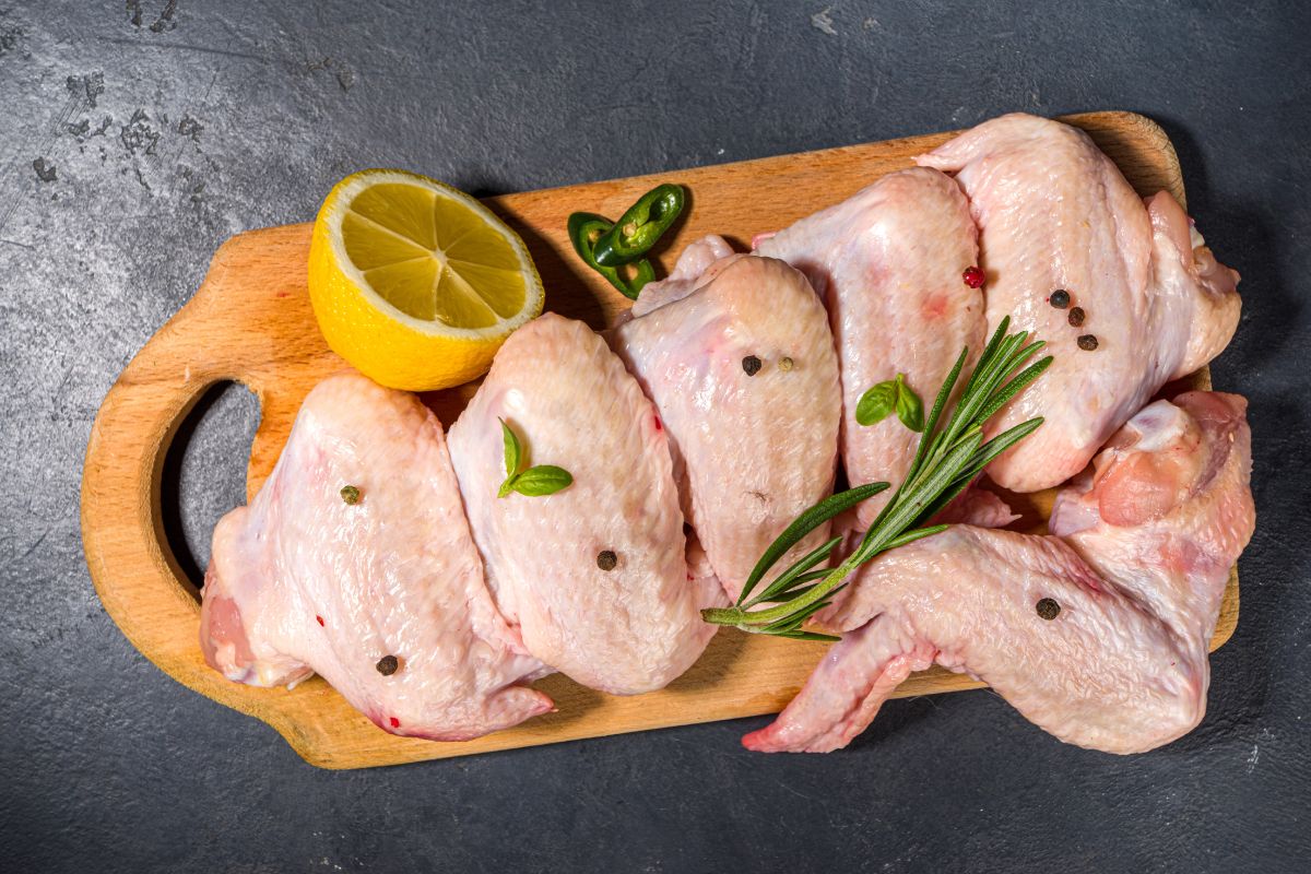 Pele de frango faz mal? Descubra os benefícios, riscos e como consumir com moderação 1 pele de frango faz mal.