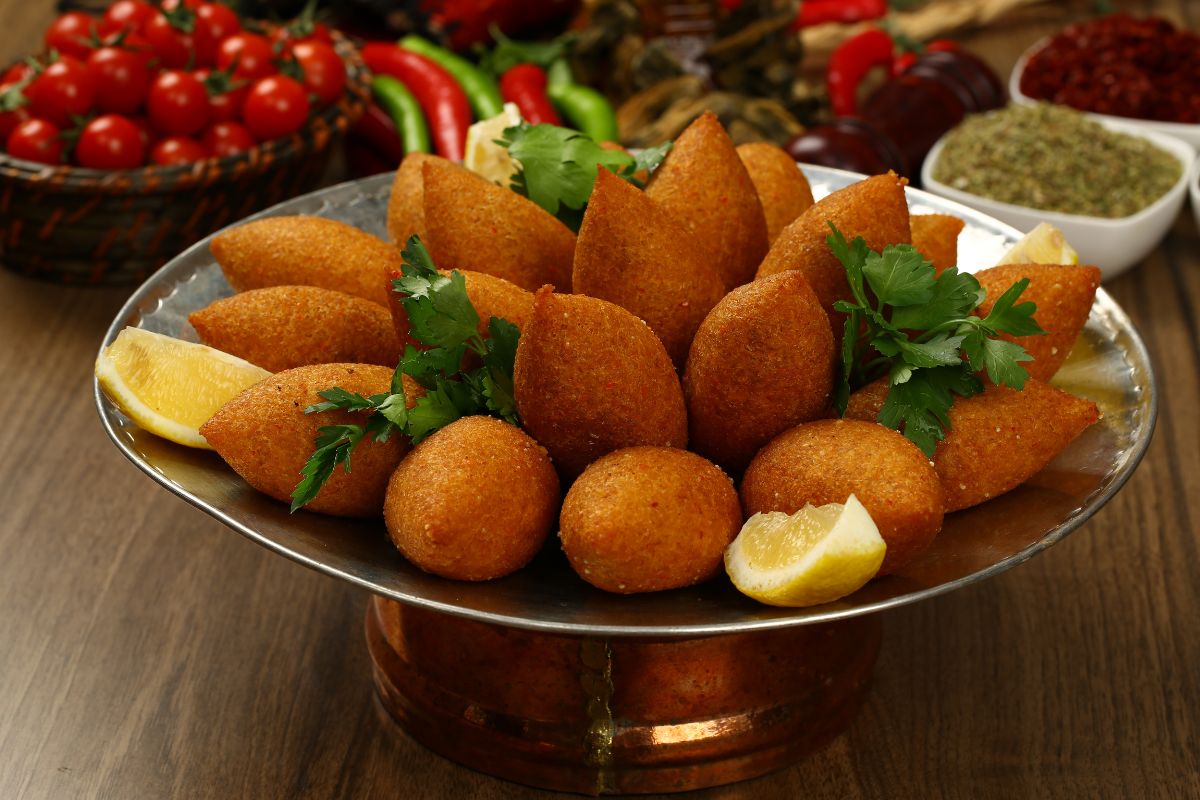 Quibe de abóbora: receita vegana deliciosa que surpreende pelo sabor 1 quibe de abóbora.