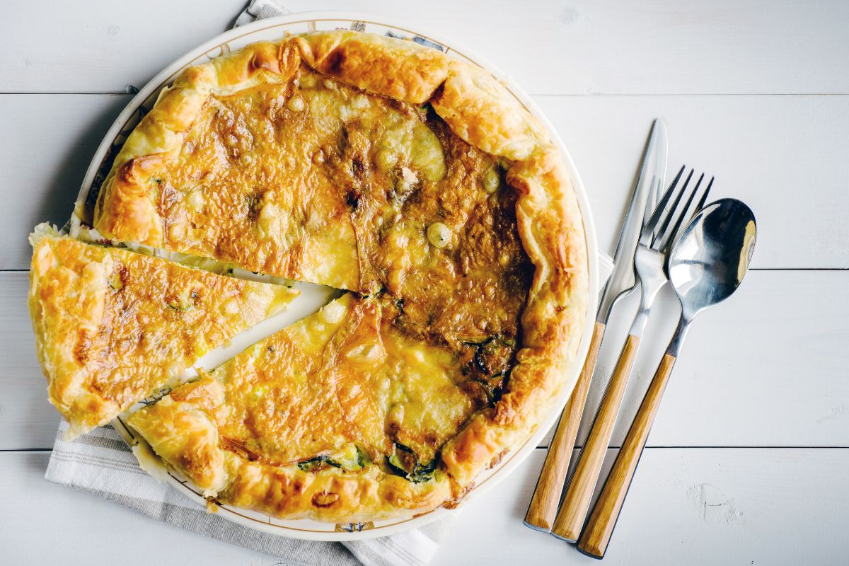 Torta de sardinha simples e muito saudável: aprenda a fazer essa delícia 1 Torta de sardinha simples.