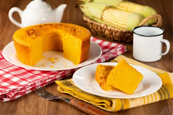 Esse bolo de milho sem glúten e sem lactose e rende 8 porções deliciosas 2 bolo de milho sem glúten e sem lactose.