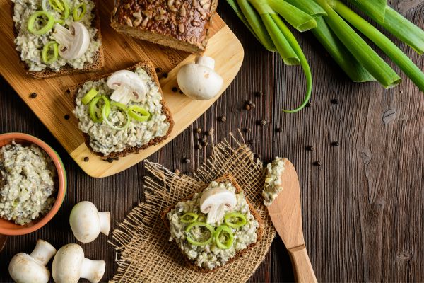 Patê de alho-poró com cream cheese: cremoso, saudável e irresistível 2 patê de alho-poró com cream cheese.
