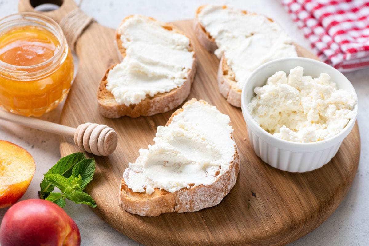 Creme de ricota é mesmo saudável? Veja o que ninguém te conta sobre esse alimento "leve" 1 Creme de ricota é saudável.