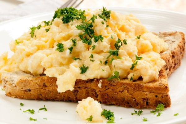 Como fazer ovos mexidos deliciosos e muito saudáveis para o seu café da manhã 2 como fazer ovos mexidos.